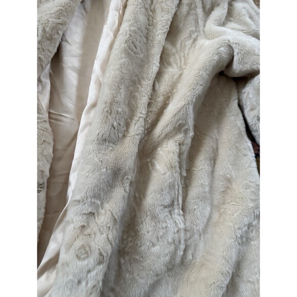 Tissavel France 100% Fake Faux Fur White Coat Made in USA LARGE Women's - Picture 2 of 6